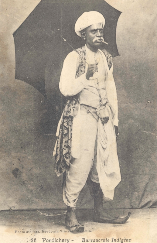 15-02 - Pondichery - bureaucrate